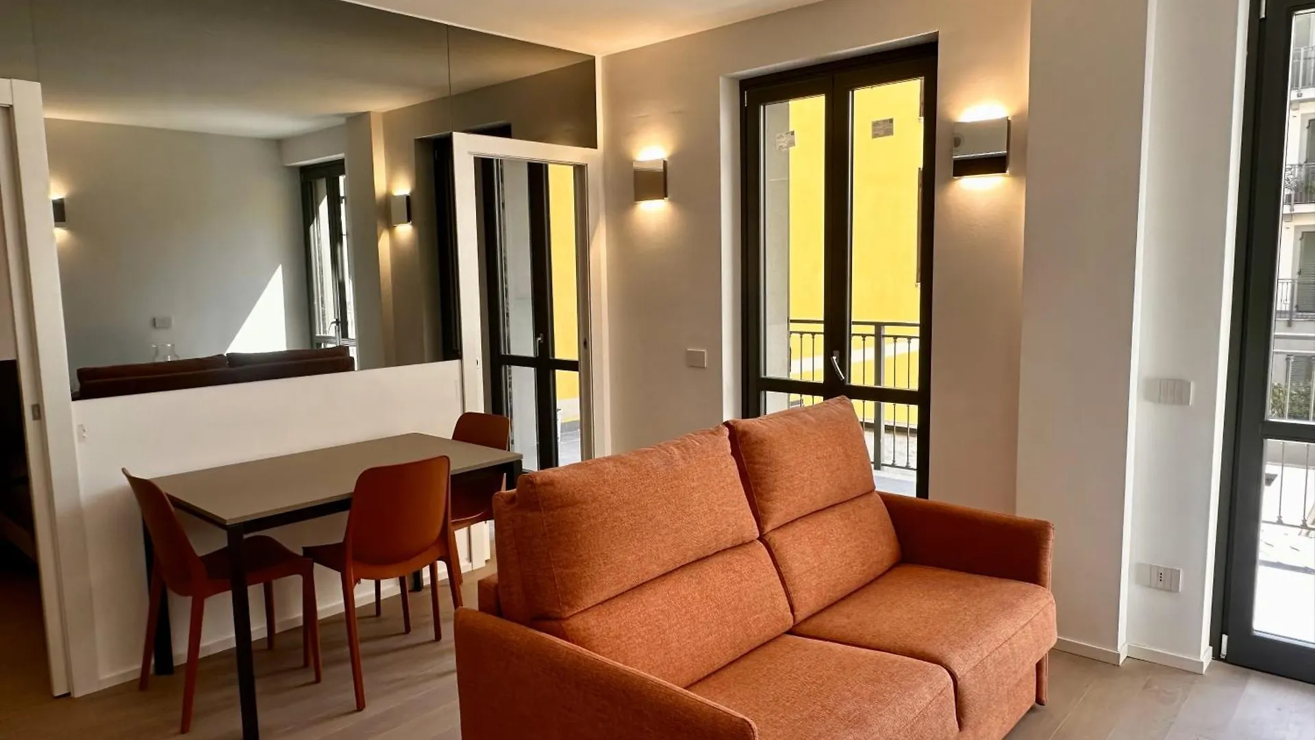 Navigli Relax With Private Balcony And Parking Lägenhet Milano